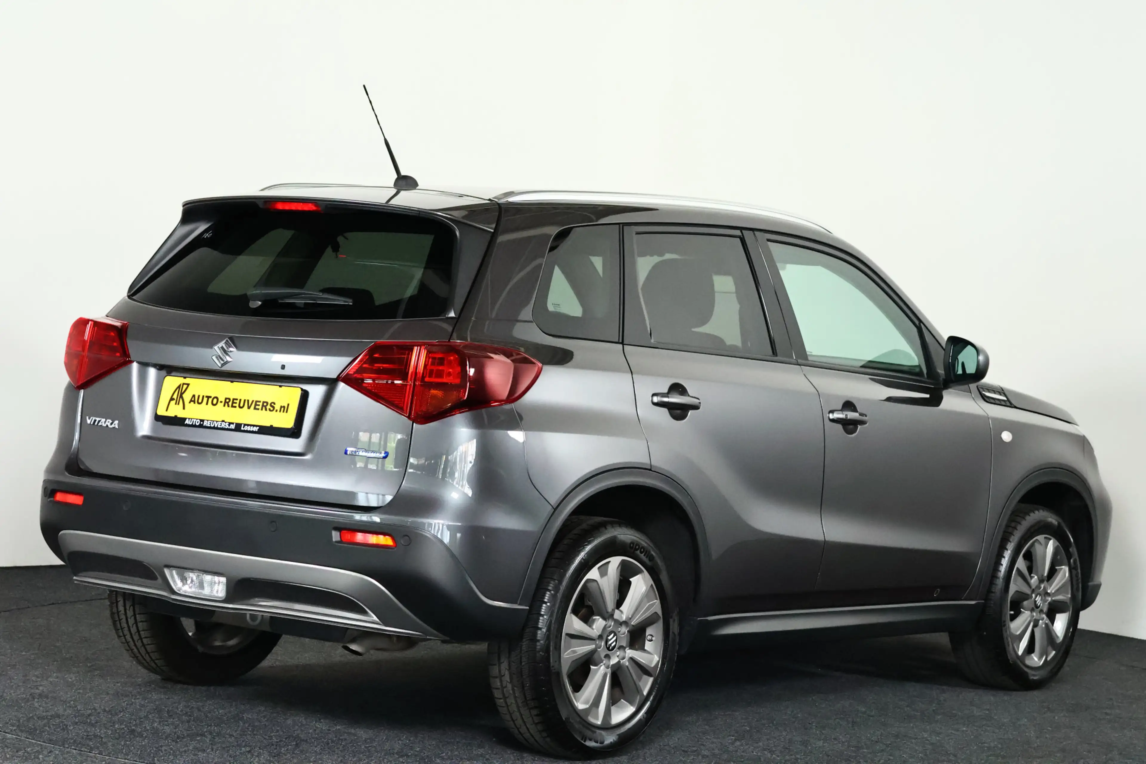 Suzuki Vitara 1.4 Boosterjet Smart Hybrid Navi / ACC / Carplay / — photo 2