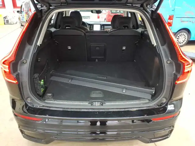 Volvo XC60 view 15