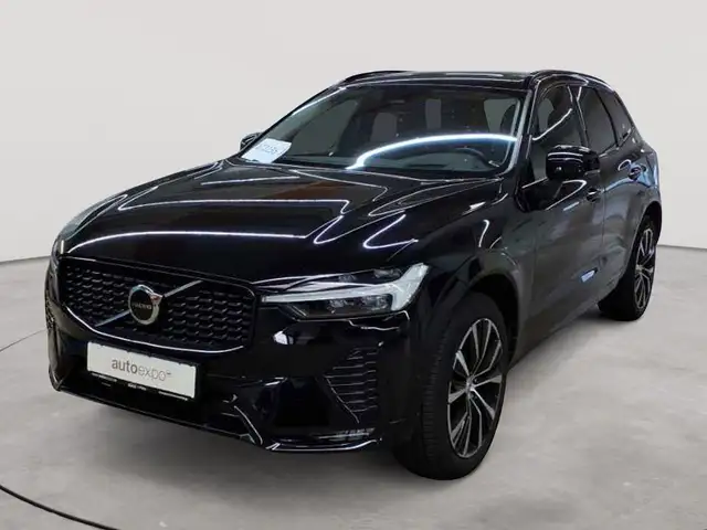 Volvo XC60 view 2