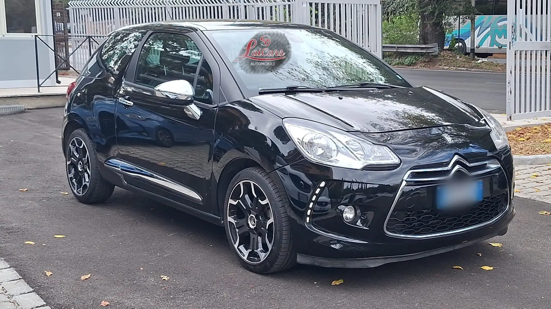 Citroen DS3 DS3 1.2 puretech (vti) Chic 82cv Nero - 1