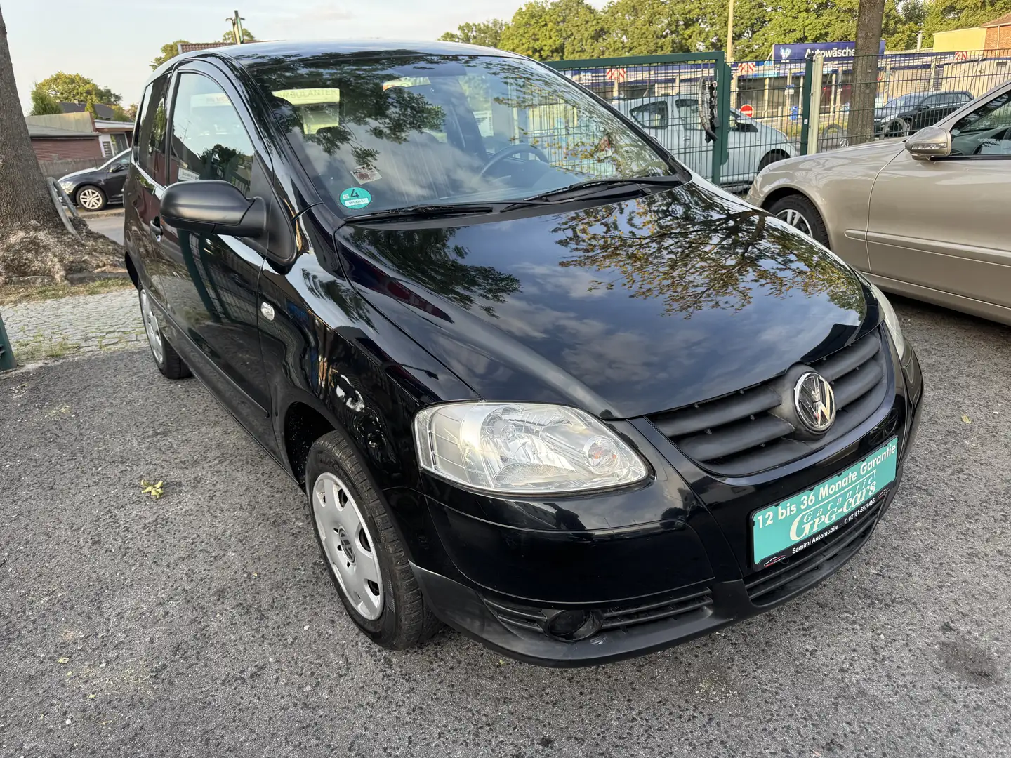 Volkswagen Fox Basis Schwarz - 2