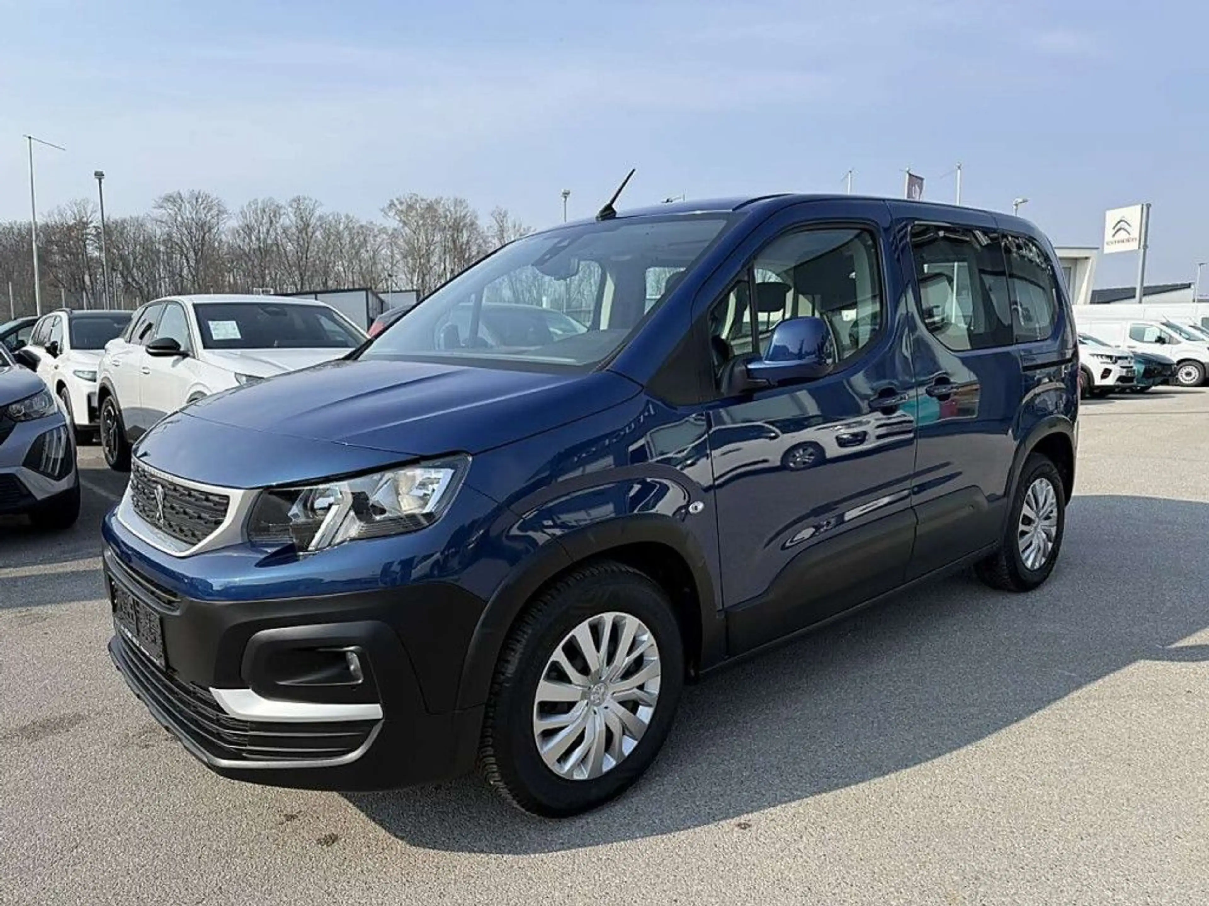 Peugeot Rifter 1,5 BlueHDI 100 S&S Active — photo 2