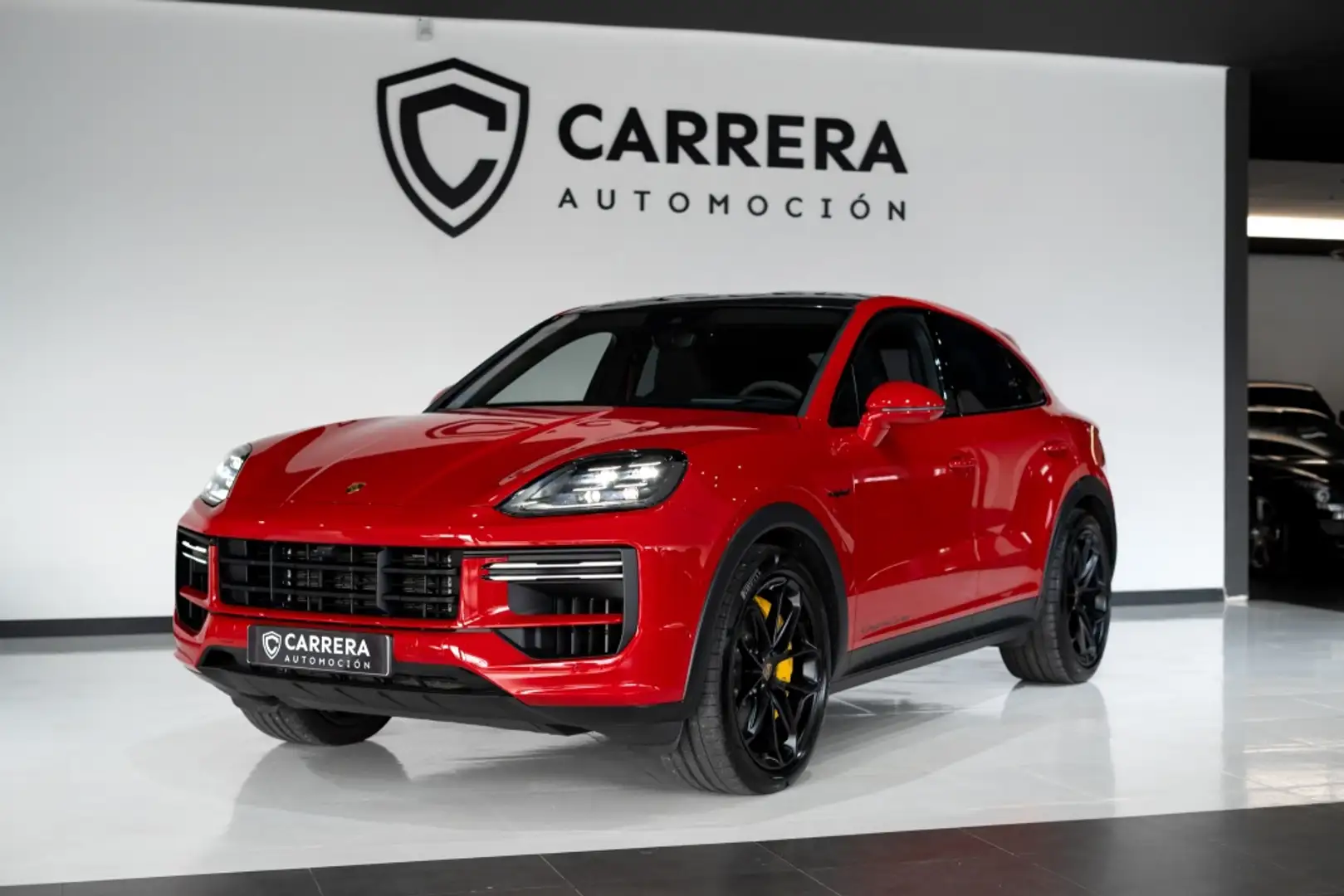 Porsche Cayenne Coupé Turbo E-Hybrid Aut. Rojo - 1
