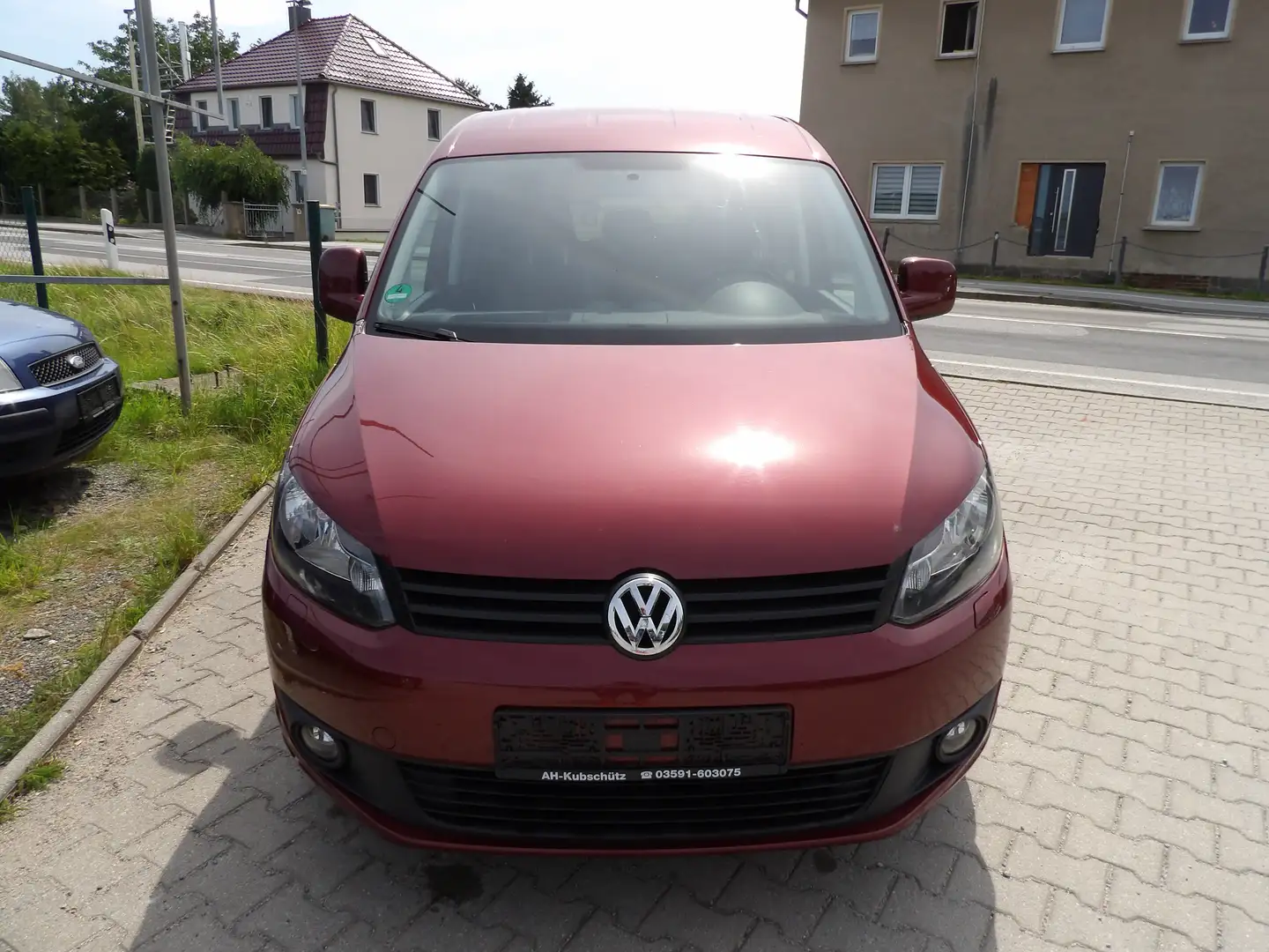 Volkswagen Caddy Roncalli Edition, Klima, 7-Sitzer, HU-AU NEU Rot - 2
