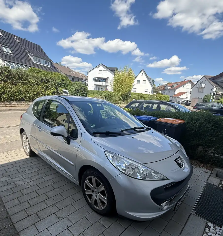 Peugeot 207
