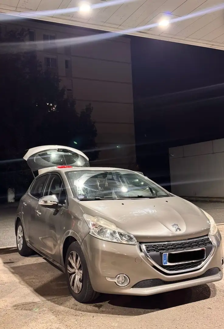 Peugeot 208 1.2 VTi 82ch BVM5 Style - 1