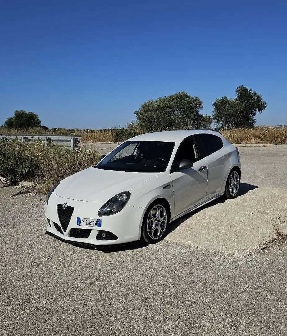 Alfa Romeo Giulietta 1.6 jtdm(2) Distinctive - 2