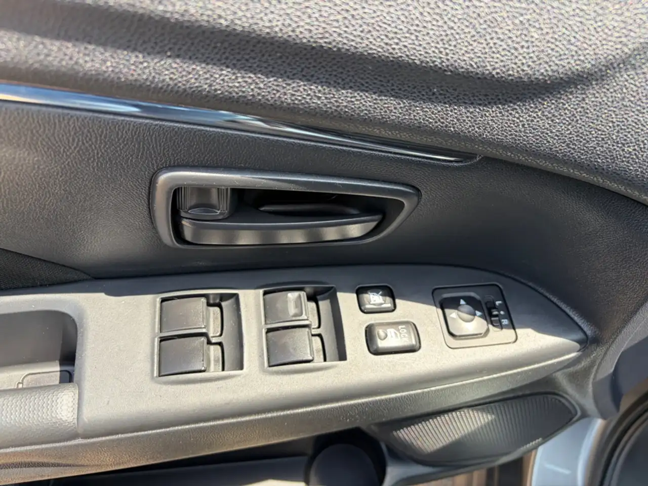 Mitsubishi RVR снимка Mitsubishi RVR