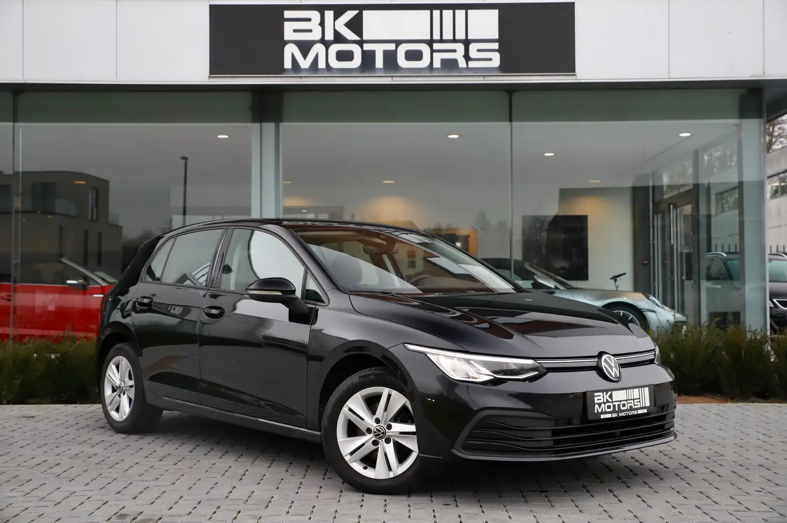 Volkswagen Golf 2.0 TDI -CARPLAY-AMBIANT-ADAPTIVE-ZETELVERWARMING Schwarz - 1