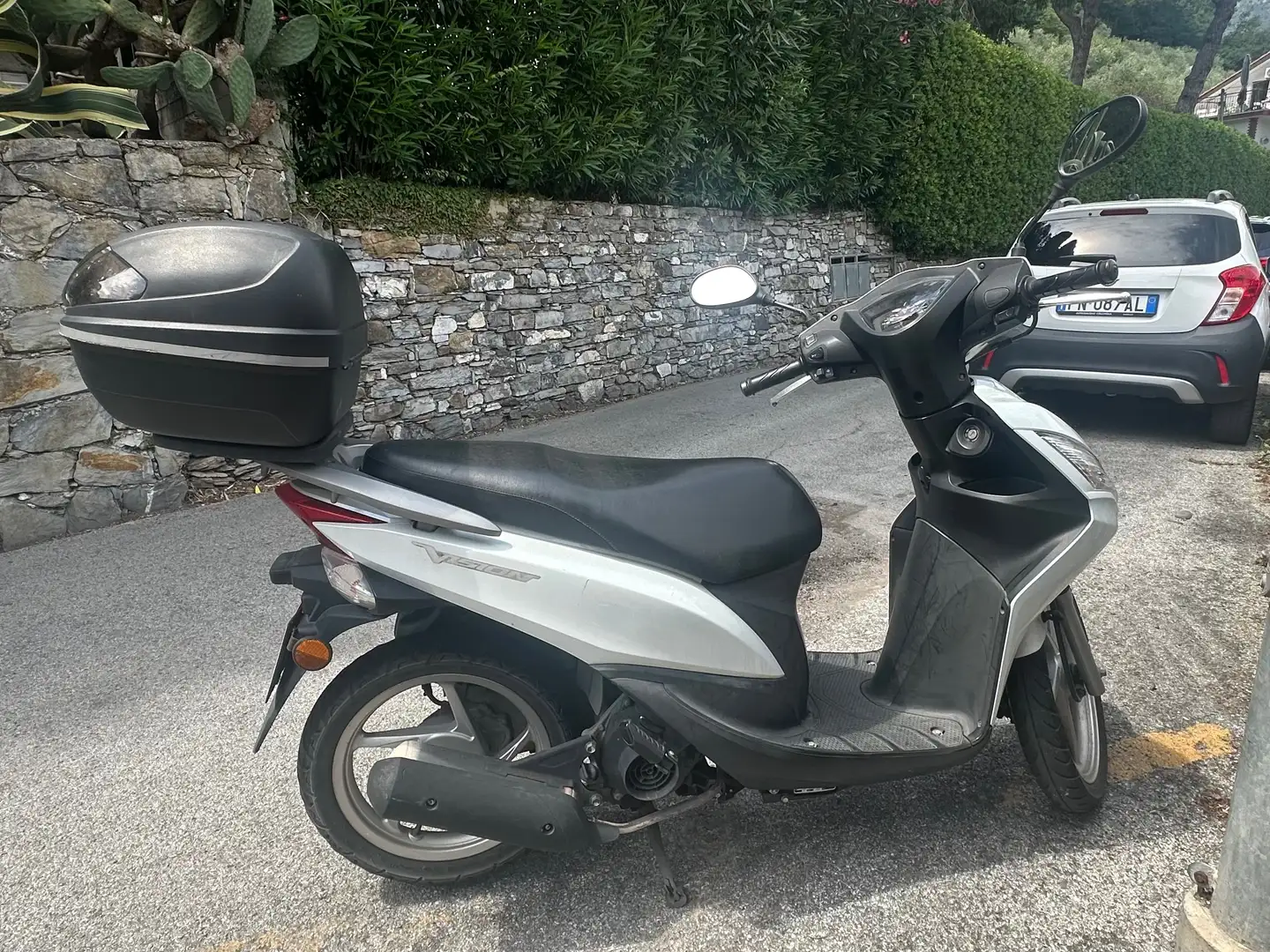 Honda Vision 50 Bianco - 1