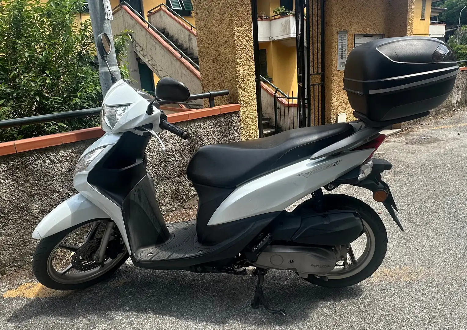 Honda Vision 50 Blanc - 2