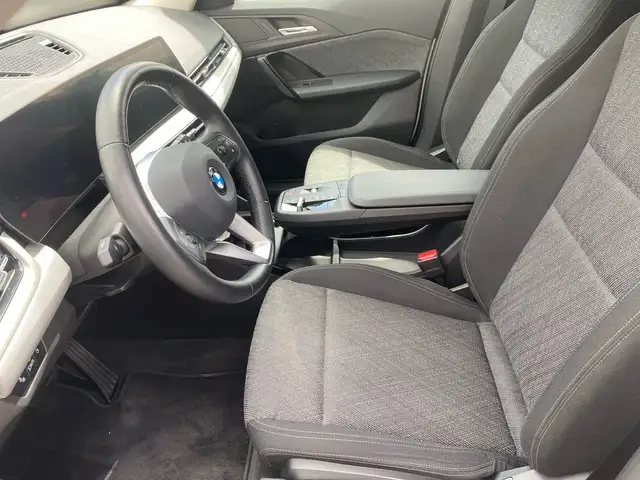 BMW X1 view 7