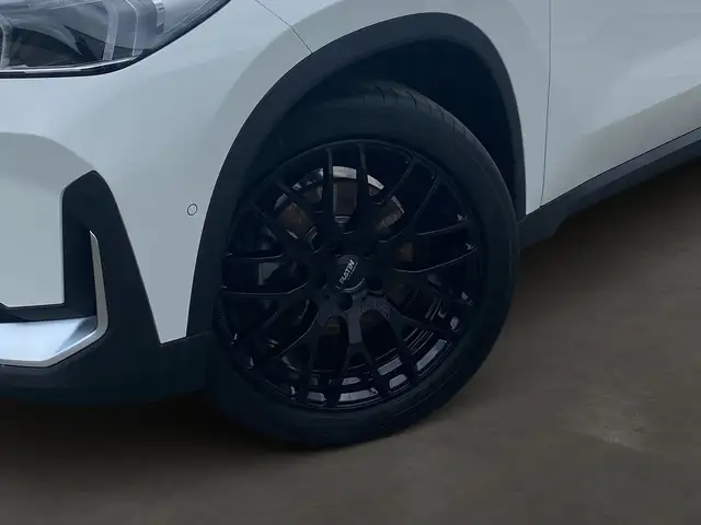 BMW X1 view 6