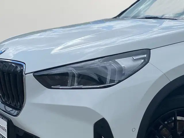 BMW X1 view 5
