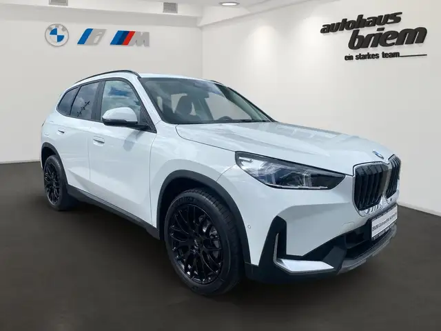 BMW X1 view 2