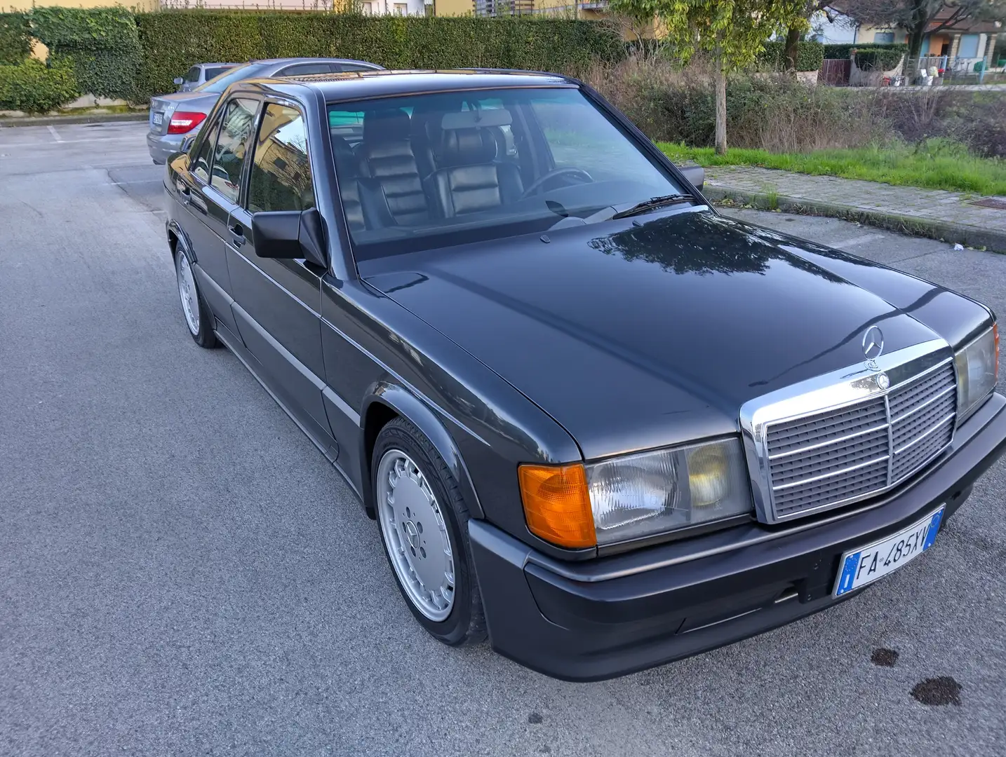 Mercedes-Benz 190 190 2.5 16 E 204cv Siyah - 1