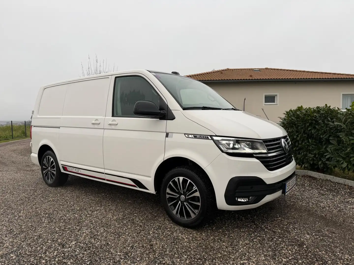 Volkswagen T6.1 Transporter Kastenwagen KR 2,0 TDI DSG - 1