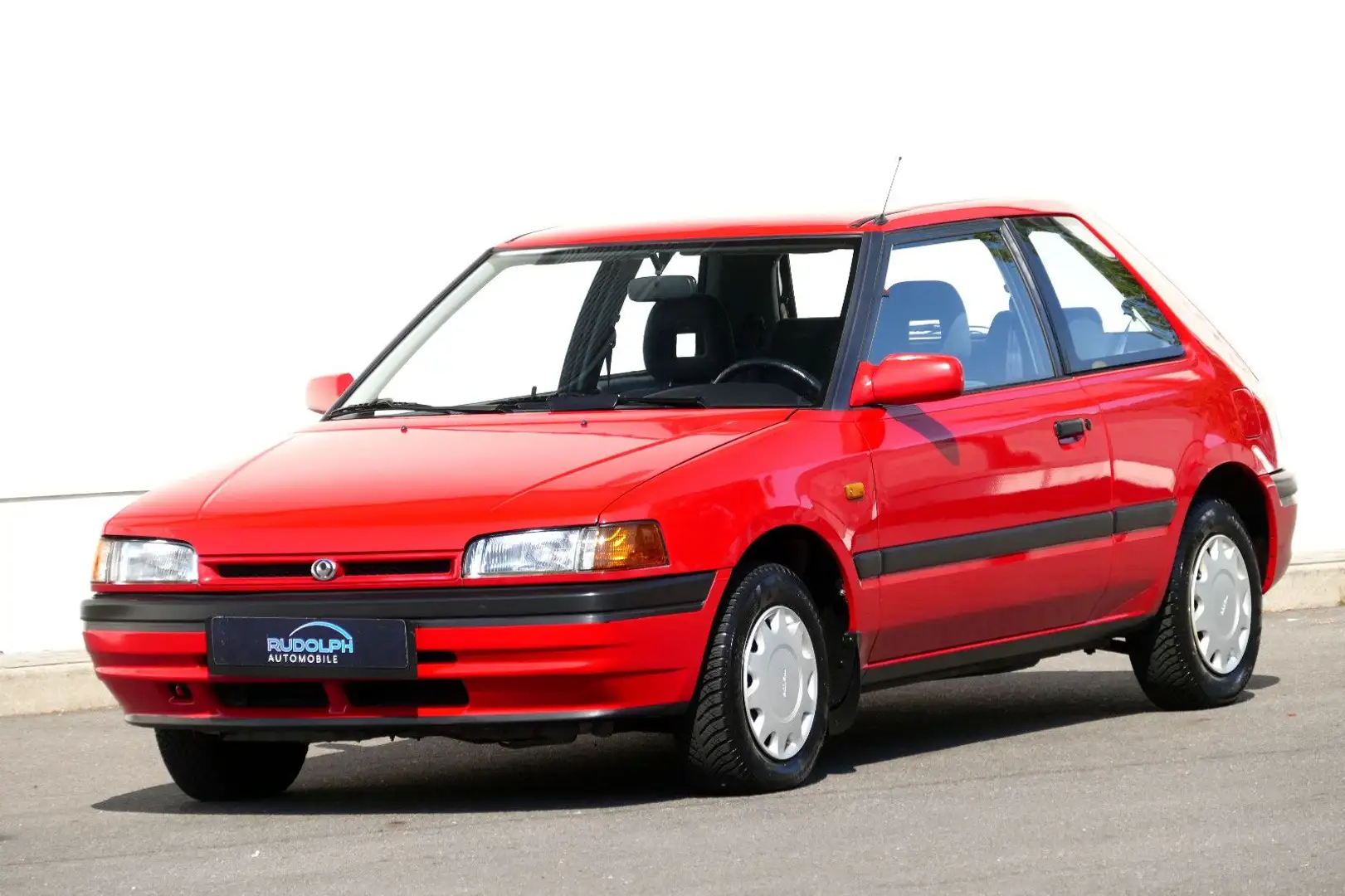 Mazda 323 AUTOMATIK * 85.000 KM *H-ZULASSUNG *OLDTIMER Rood - 1
