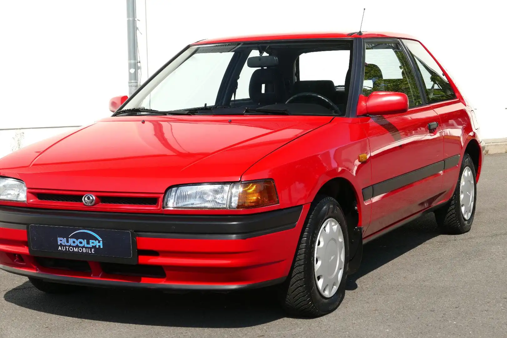 Mazda 323 AUTOMATIK * 85.000 KM *H-ZULASSUNG *OLDTIMER Rood - 2