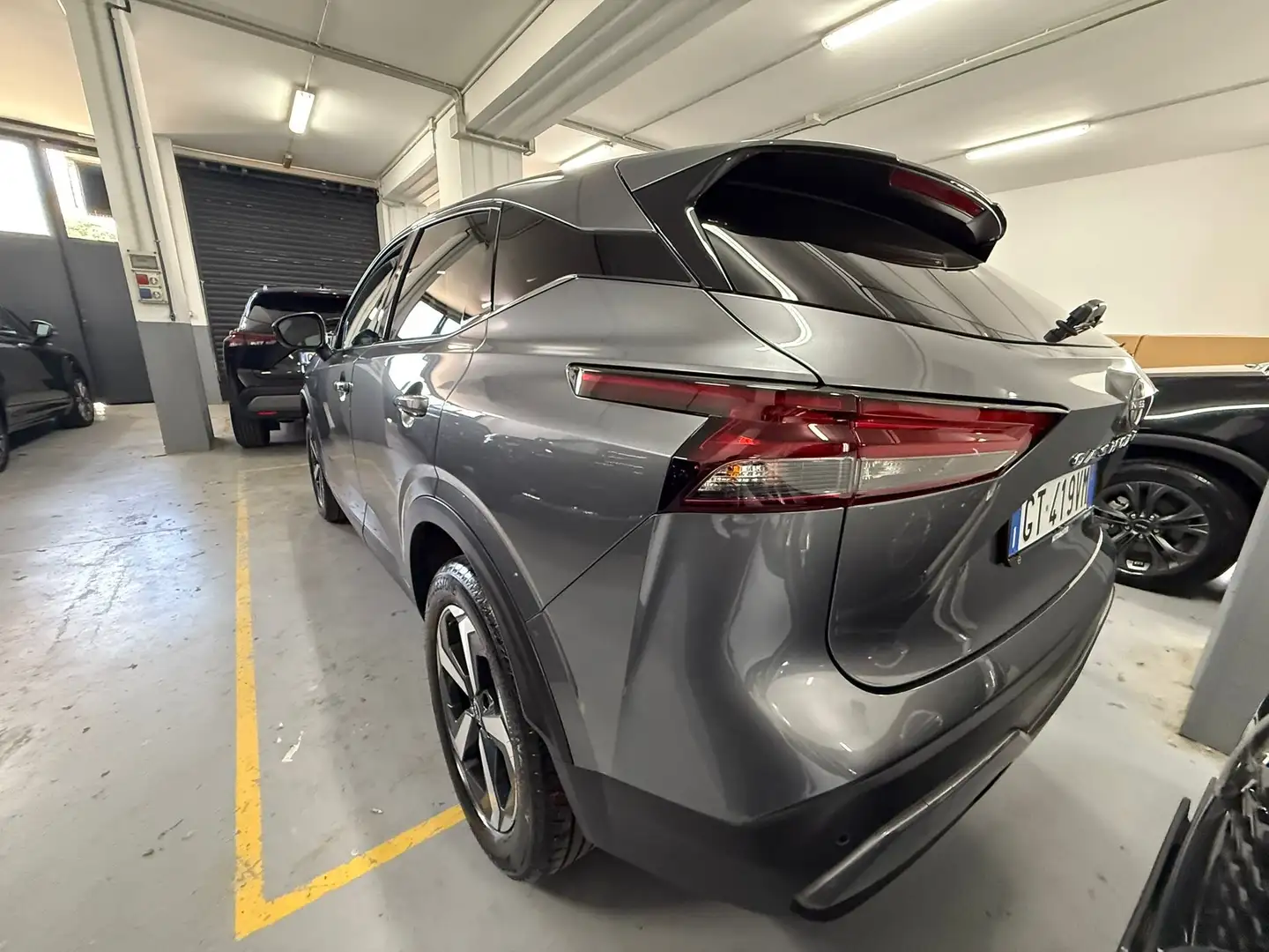 Nissan Qashqai Qashqai 1.3 mhev N-Connecta 2wd 140cv Gris - 2