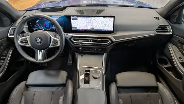 BMW 3 Series view 11