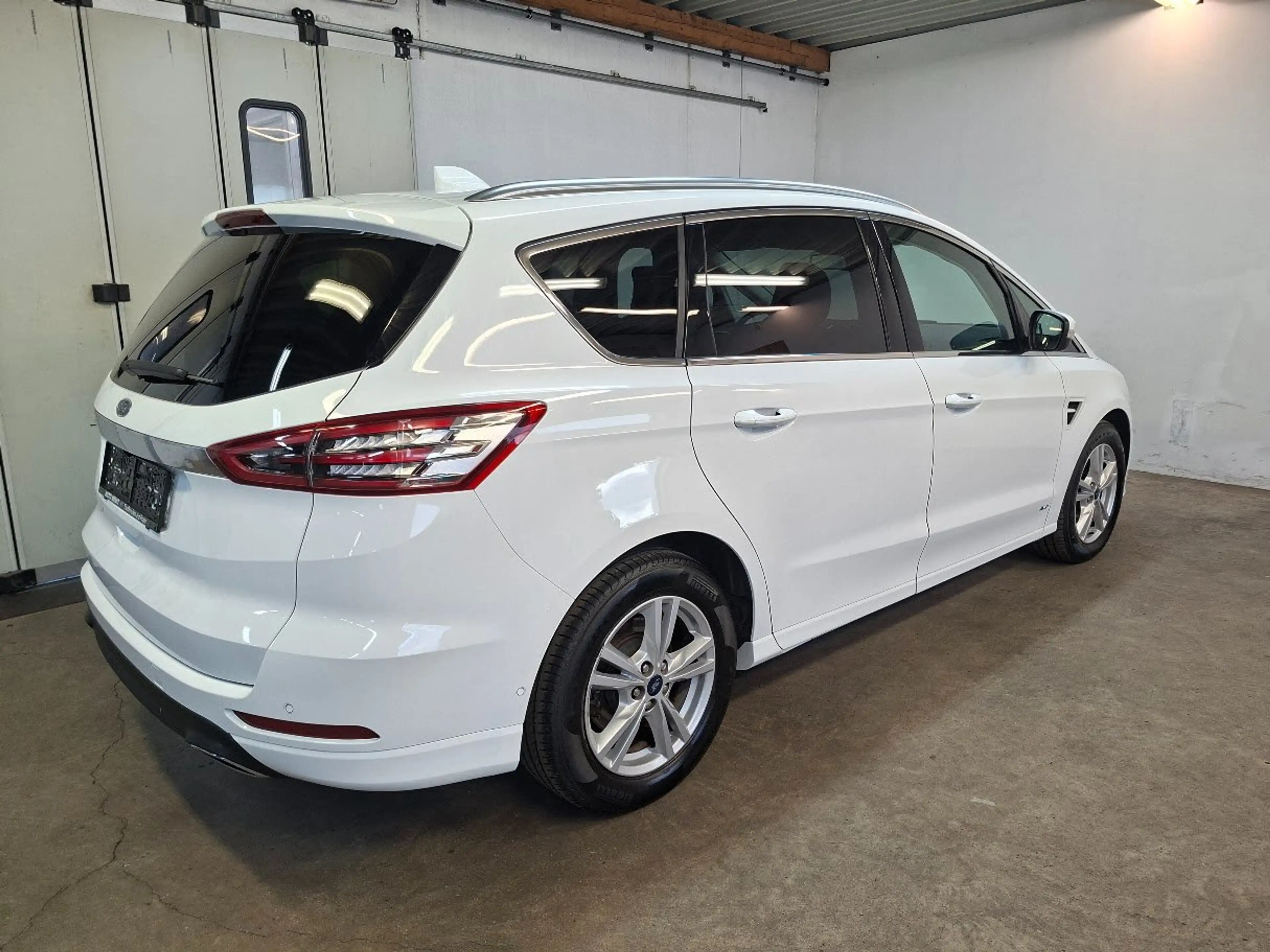 Ford S-Max 2.0 EcoBlue AWD Aut. Titanium, AHK — photo 4