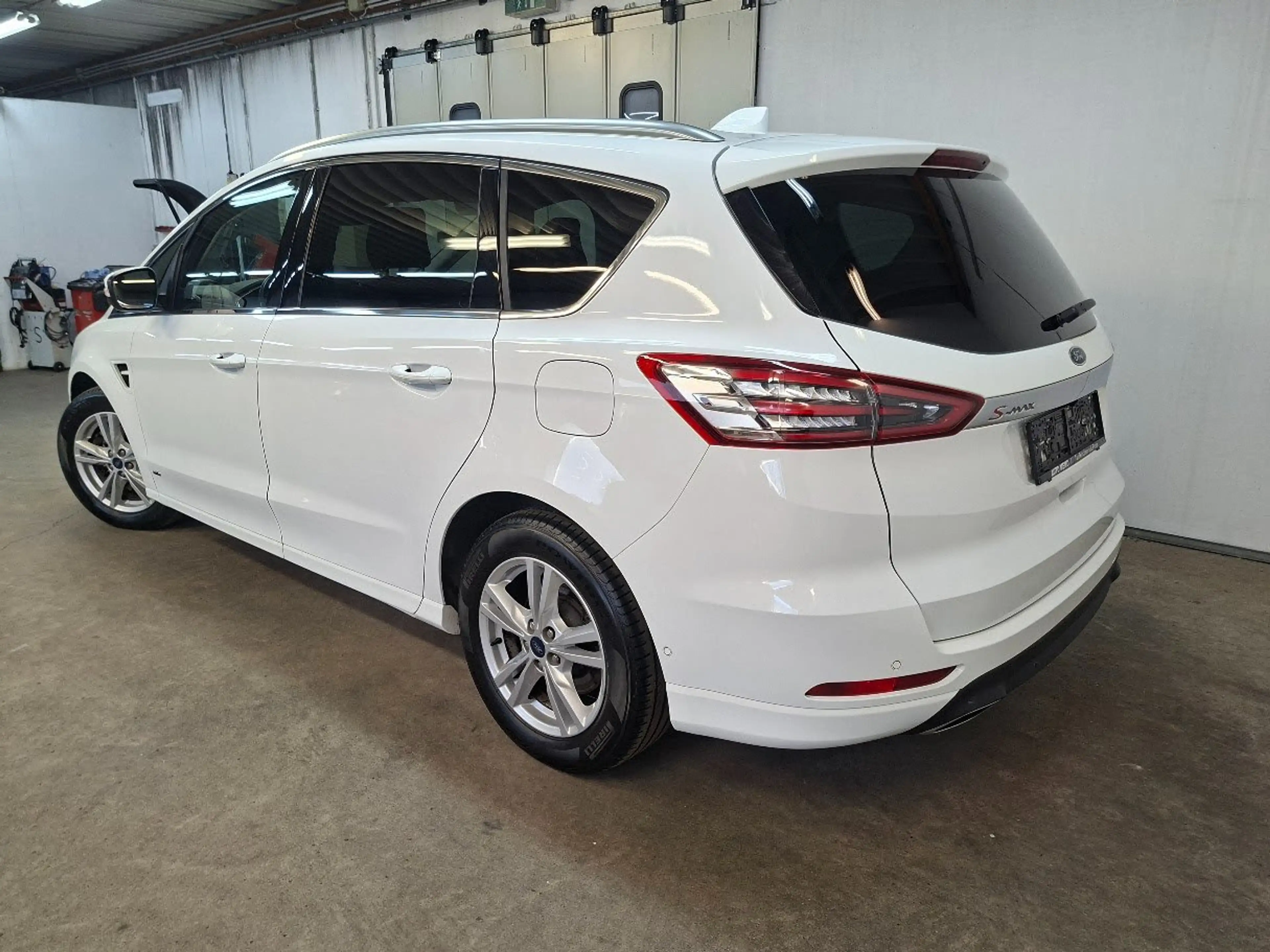 Ford S-Max 2.0 EcoBlue AWD Aut. Titanium, AHK — photo 3