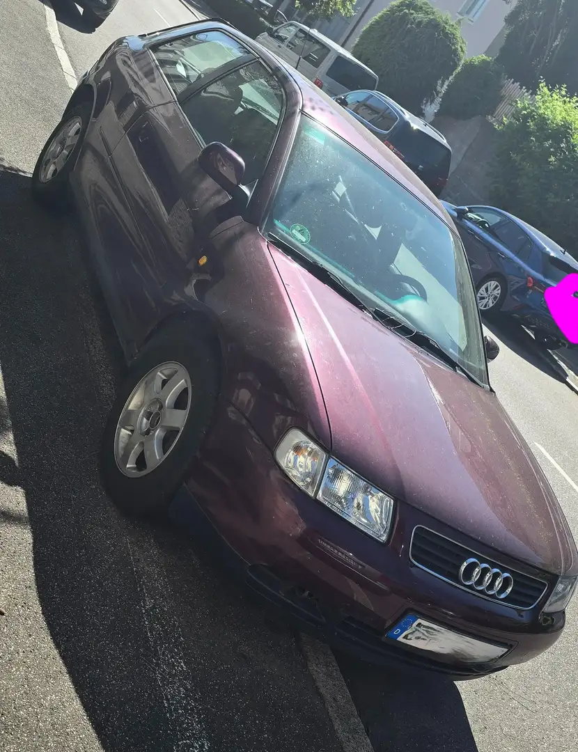 Audi A3 A3 1.6 Attraction Rot - 1