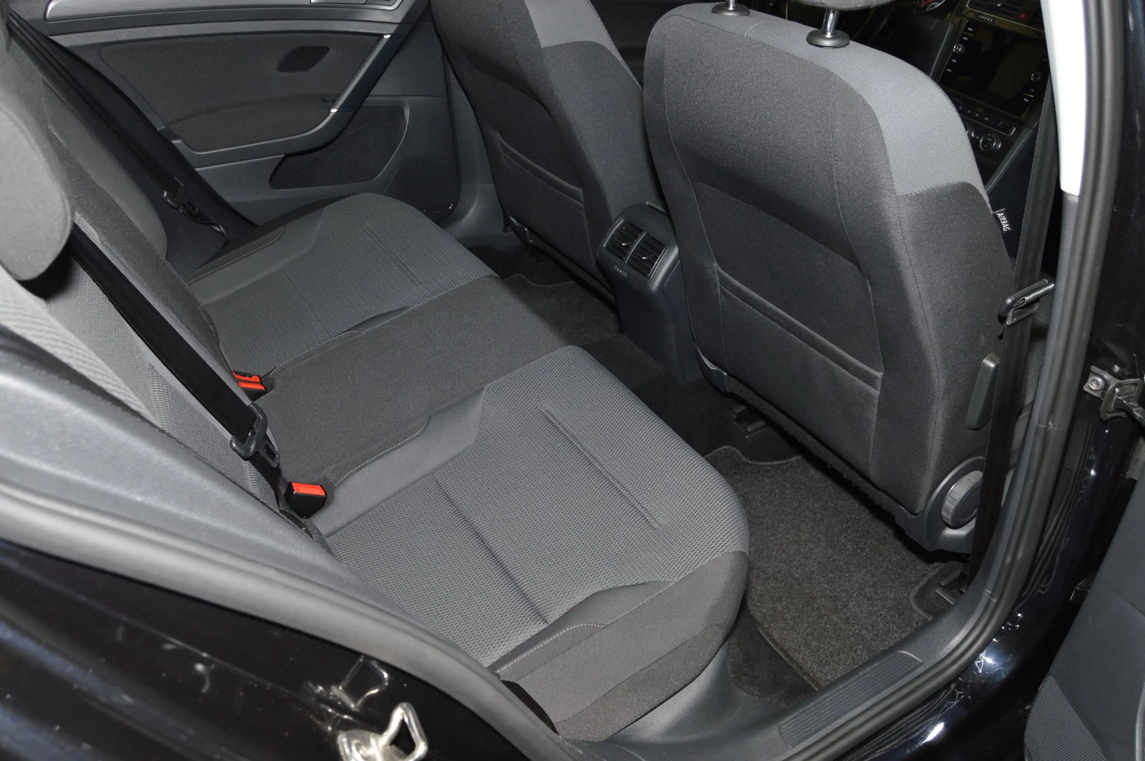 Volkswagen Golf 1.0 TSI Comfortline Trekhaak Carplay NL-auto ACC C — photo 42