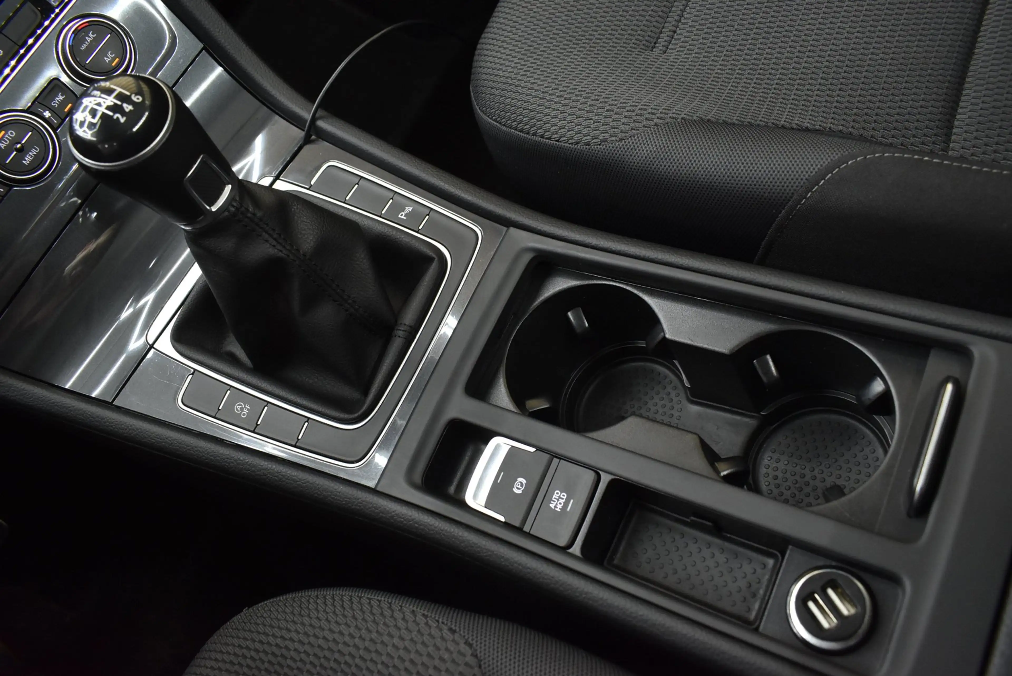 Volkswagen Golf 1.0 TSI Comfortline Trekhaak Carplay NL-auto ACC C — photo 40