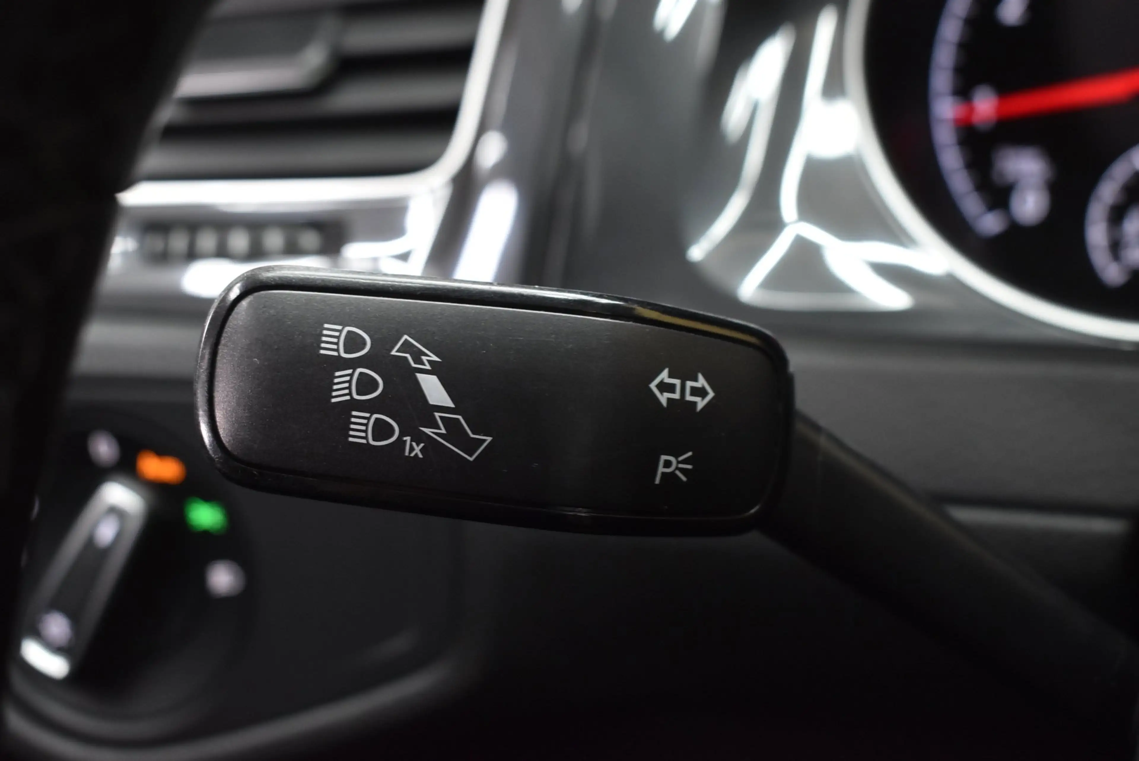 Volkswagen Golf 1.0 TSI Comfortline Trekhaak Carplay NL-auto ACC C — photo 33