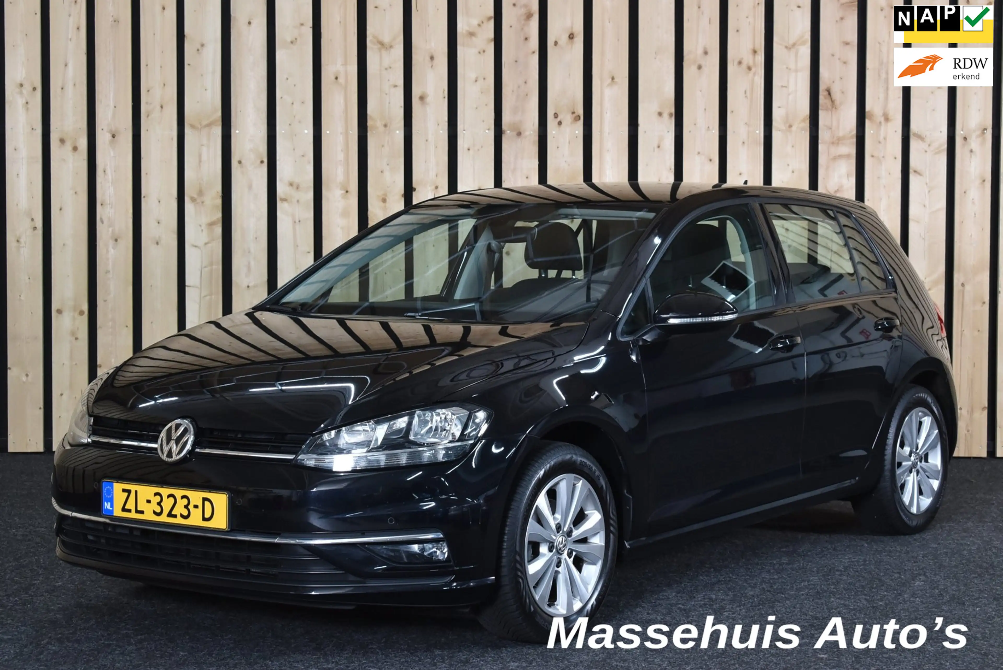 Volkswagen Golf 1.0 TSI Comfortline Trekhaak Carplay NL-auto ACC C