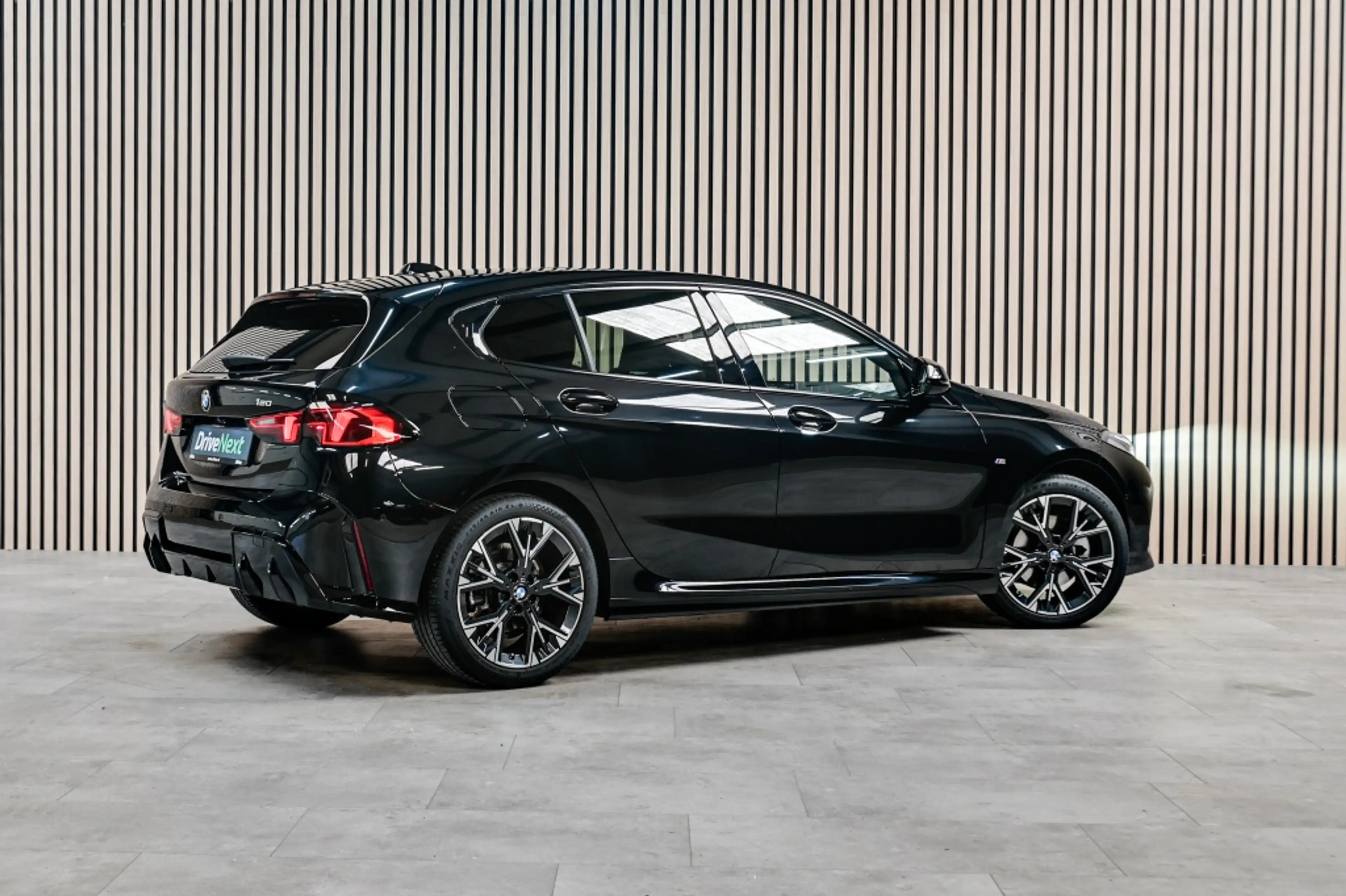 BMW 120 120i M Sport | PANO | ACC | Harman Kardon — photo 2