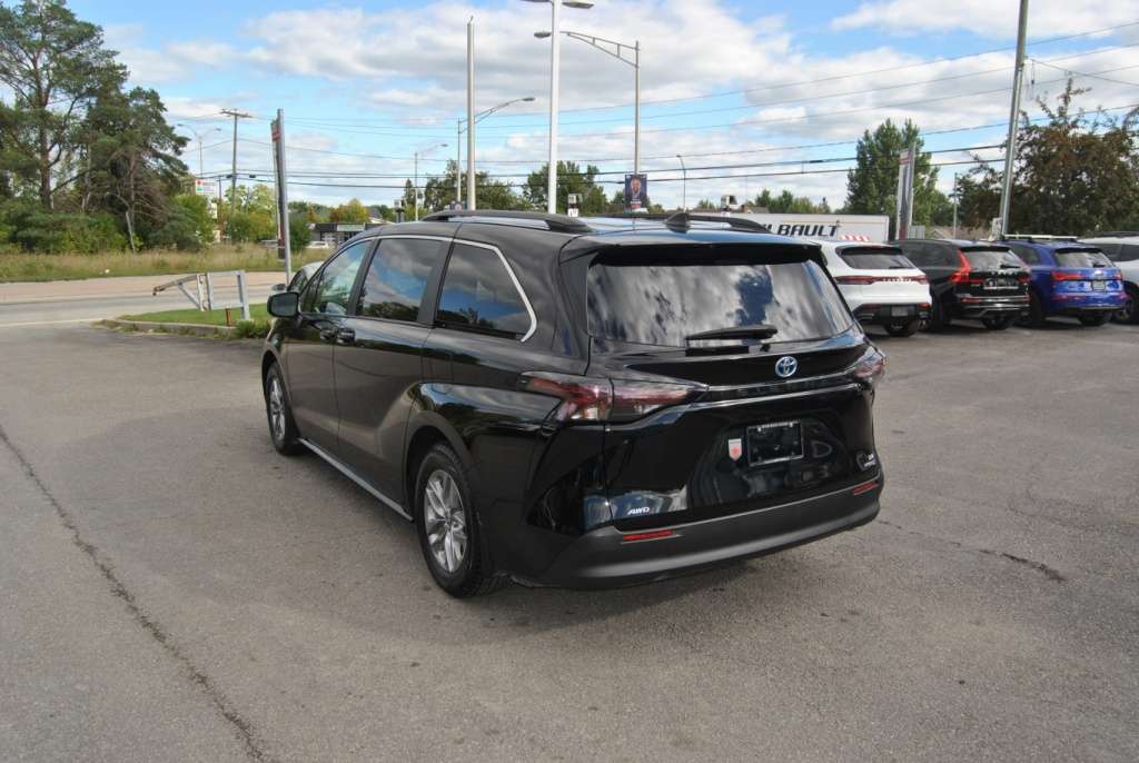 2024 Toyota Sienna