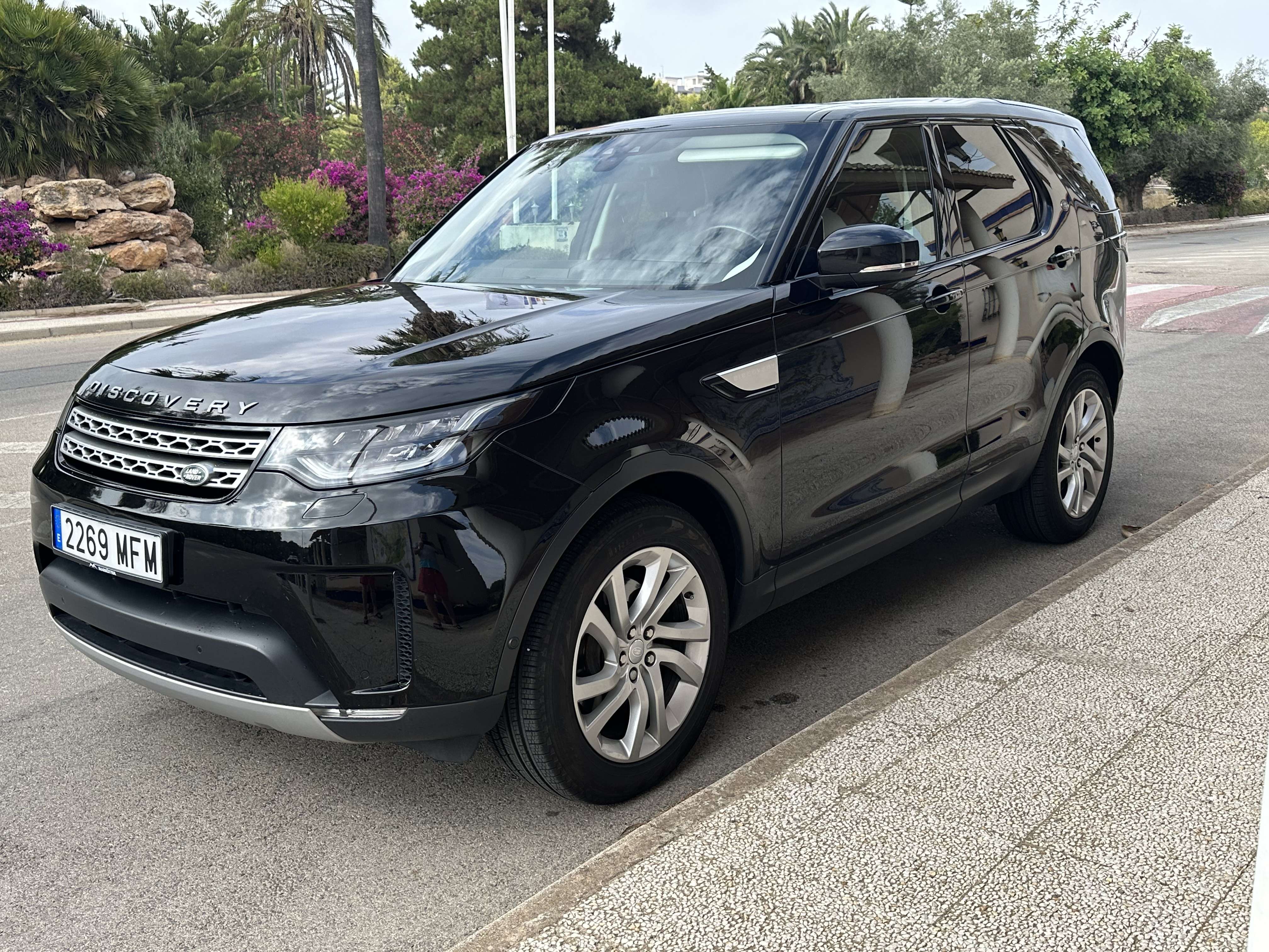 Land Rover Discovery SD V6 Landmark - foto 1