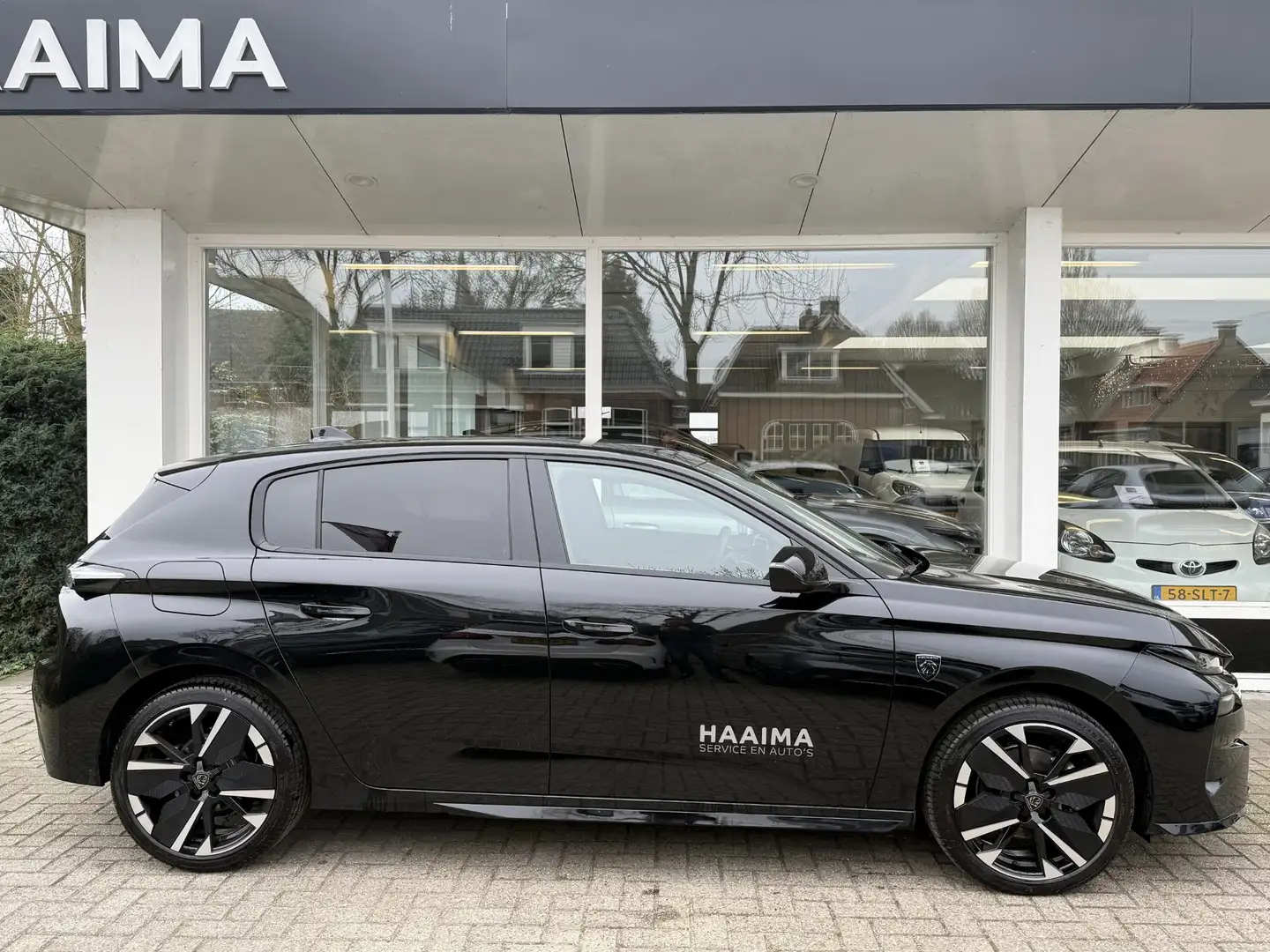 Peugeot 308 1.2 Hybrid 145 e-DCS6 GT | NIEUW MODEL | 360 Camer Schwarz - 2