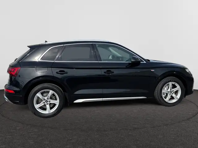 Audi Q5 view 7