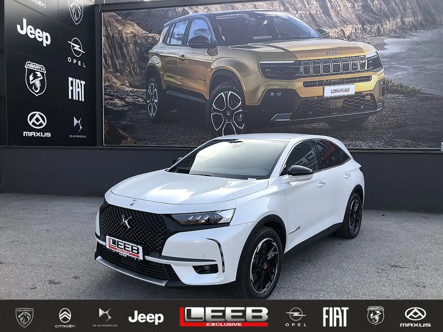 DS Automobiles DS 7 Crossback DS7 Crossback E-Tense 300 PHEV 4x4 Performance ... Weiß - 1