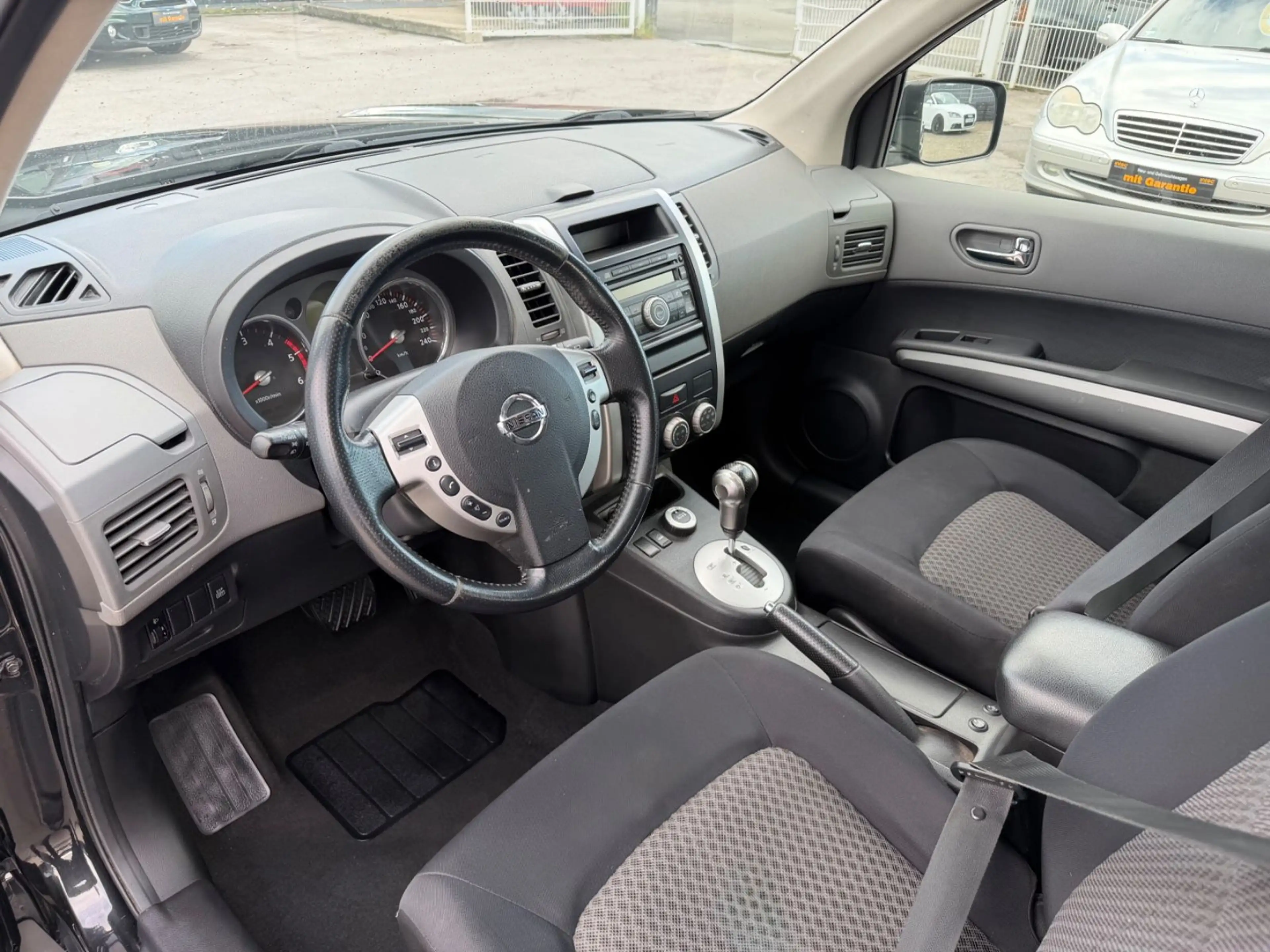 Nissan X-Trail SE 4X4*TÜV NEU*AUTOMATIK*AHK*KLIMA*AHK* — photo 10