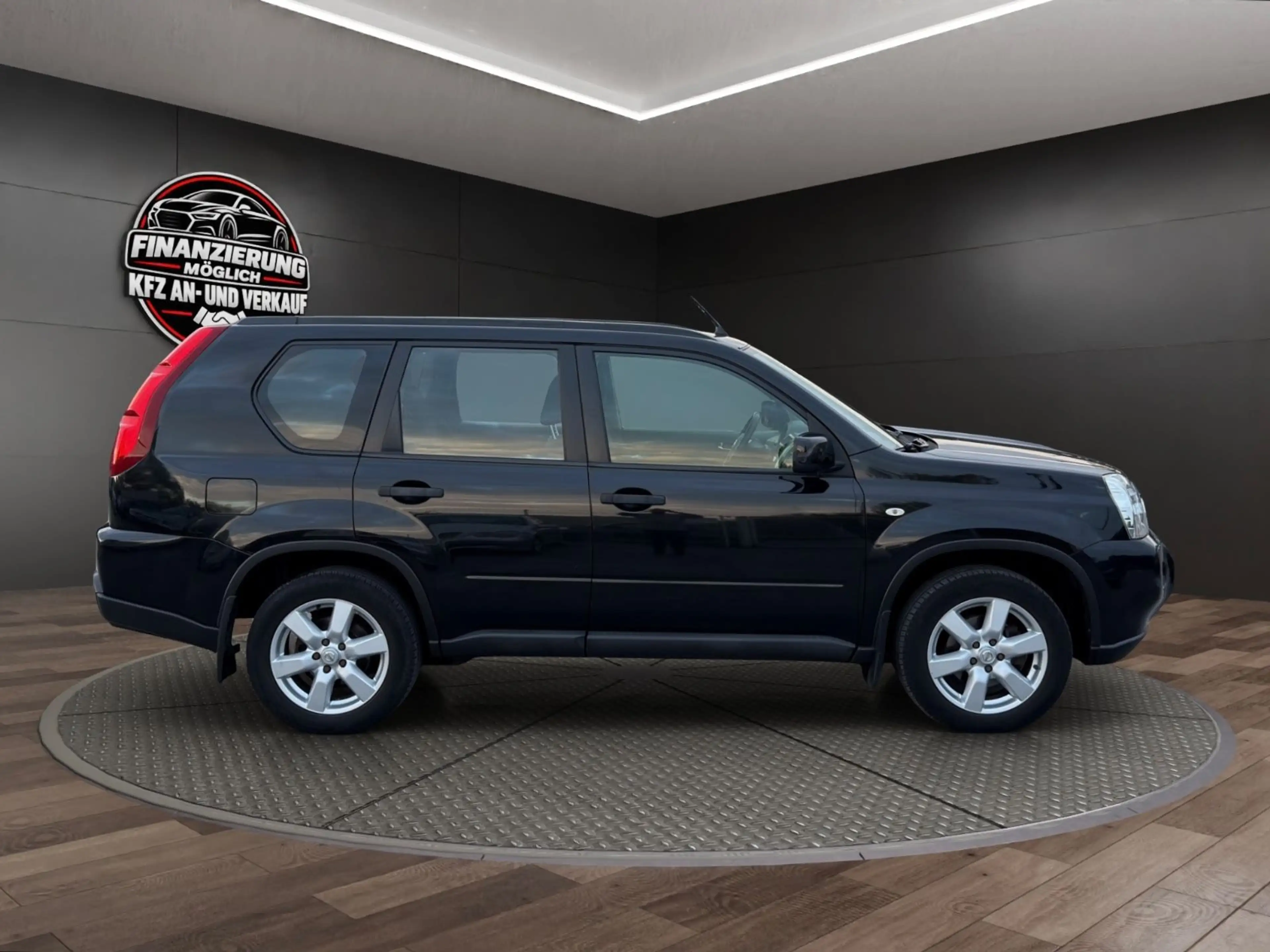 Nissan X-Trail SE 4X4*TÜV NEU*AUTOMATIK*AHK*KLIMA*AHK* — photo 7