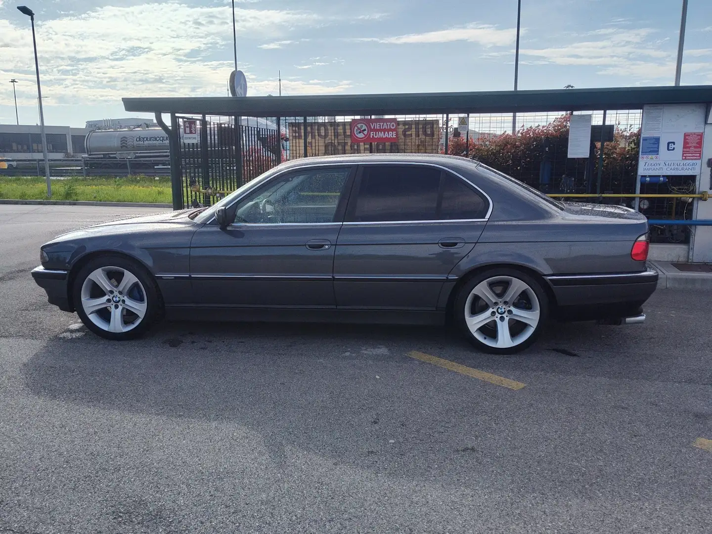 BMW 735 735i c/abs auto cat. - 1
