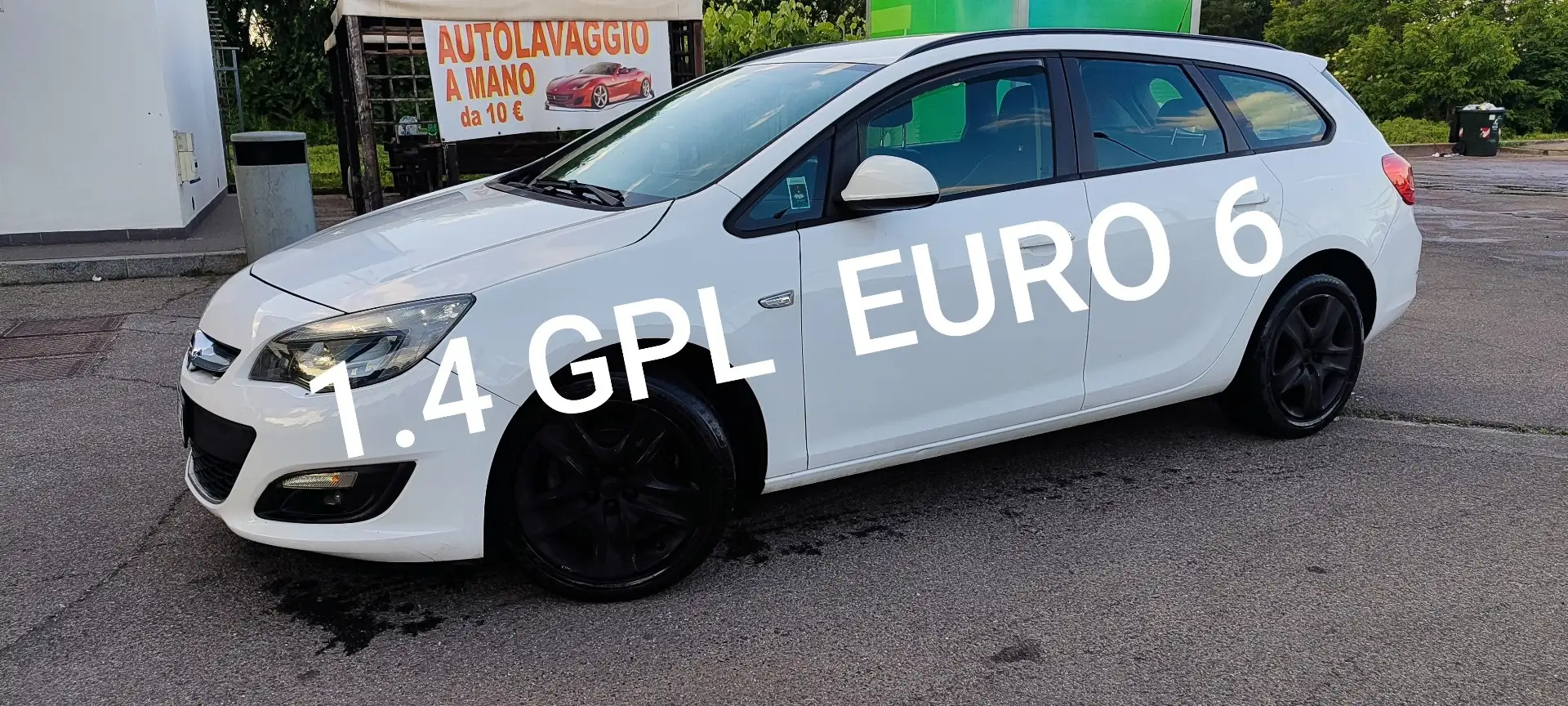 Opel Astra 1.4 Turbo Sports Tourer Exklusiv - 1