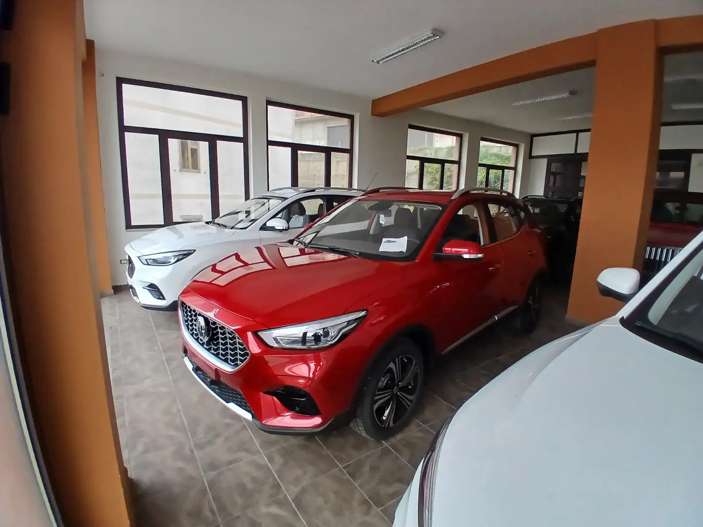 MG ZS 1.5 VTi-tech Comfort Rojo - 1