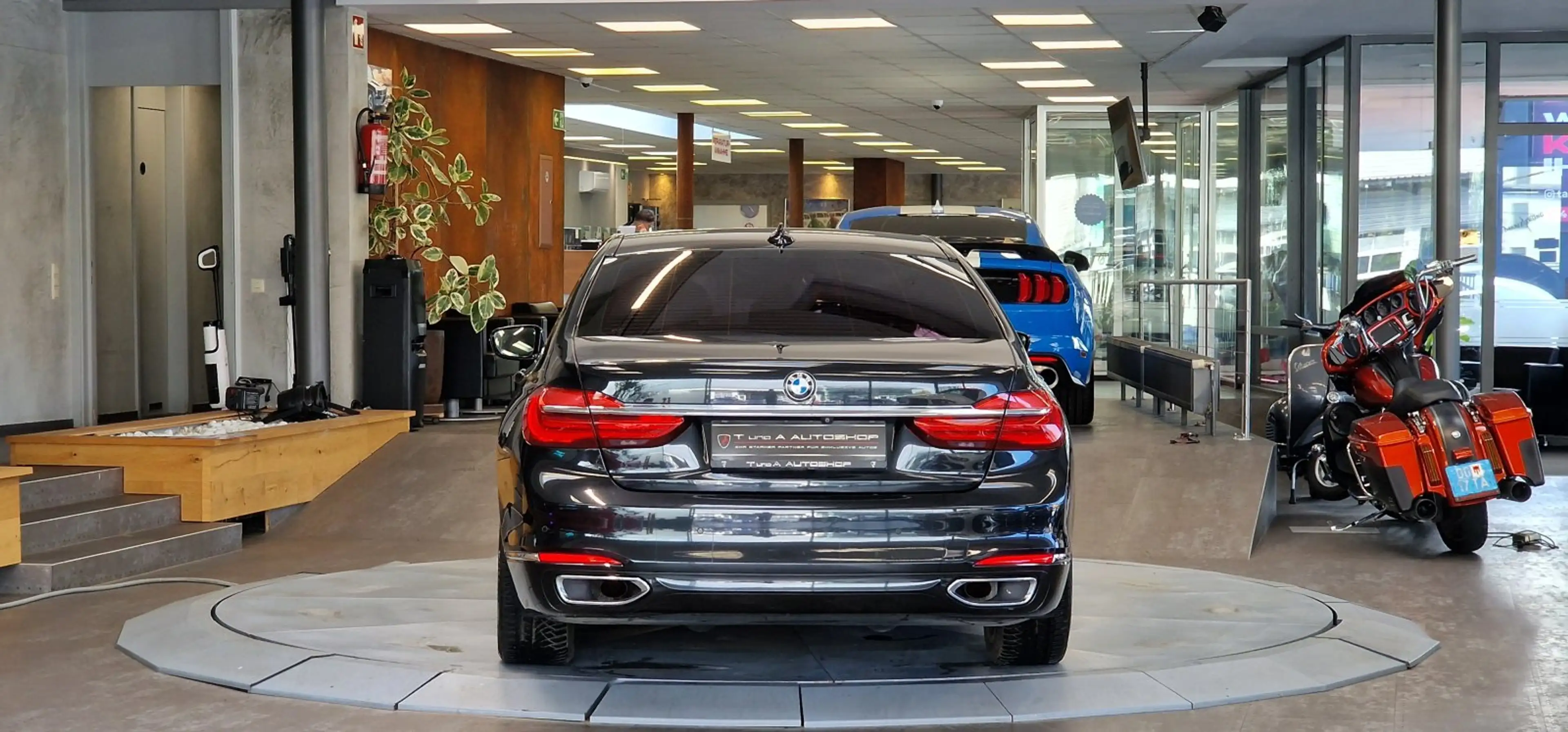BMW 740 d xDrive G11 Aut. *Soft-Close*Head-up*360°*Luftfed — photo 8