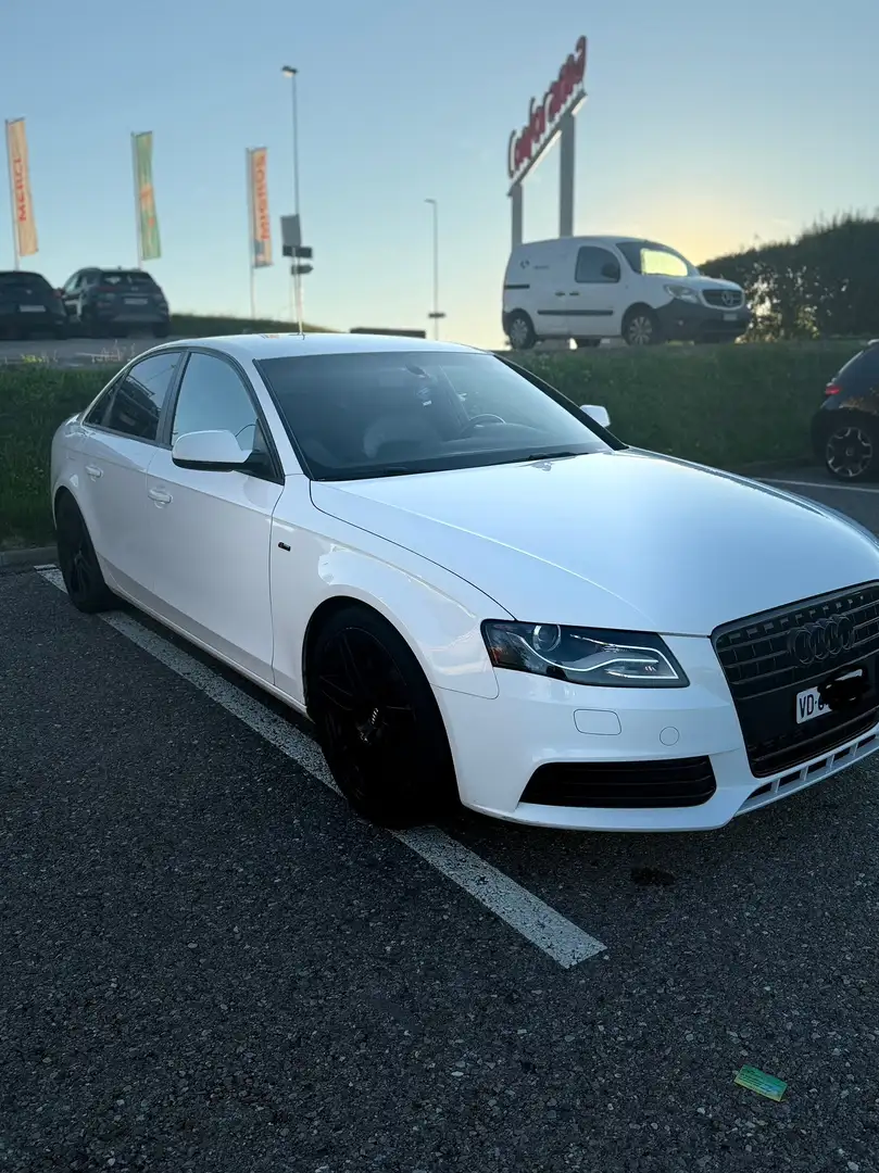 Audi A4 Avant 1.8 TFSI 160 S-Line - 1