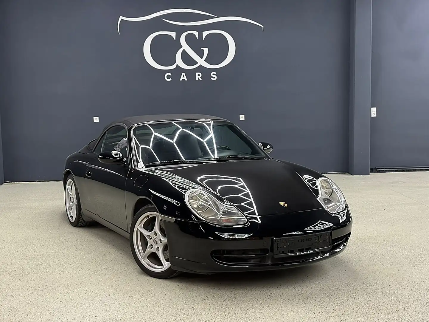 Porsche 911 Carrera Cabrio Schwarz - 2