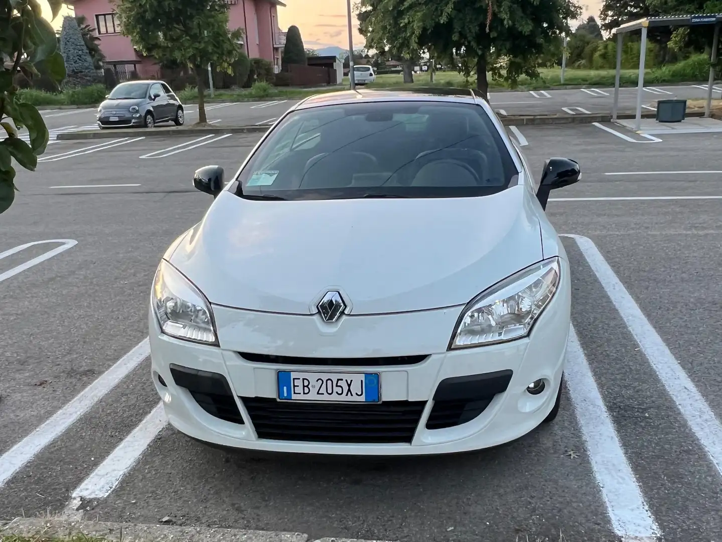 Renault Megane Megane III 2008 CC CC 1.9 dci Luxe 130cv Biały - 2