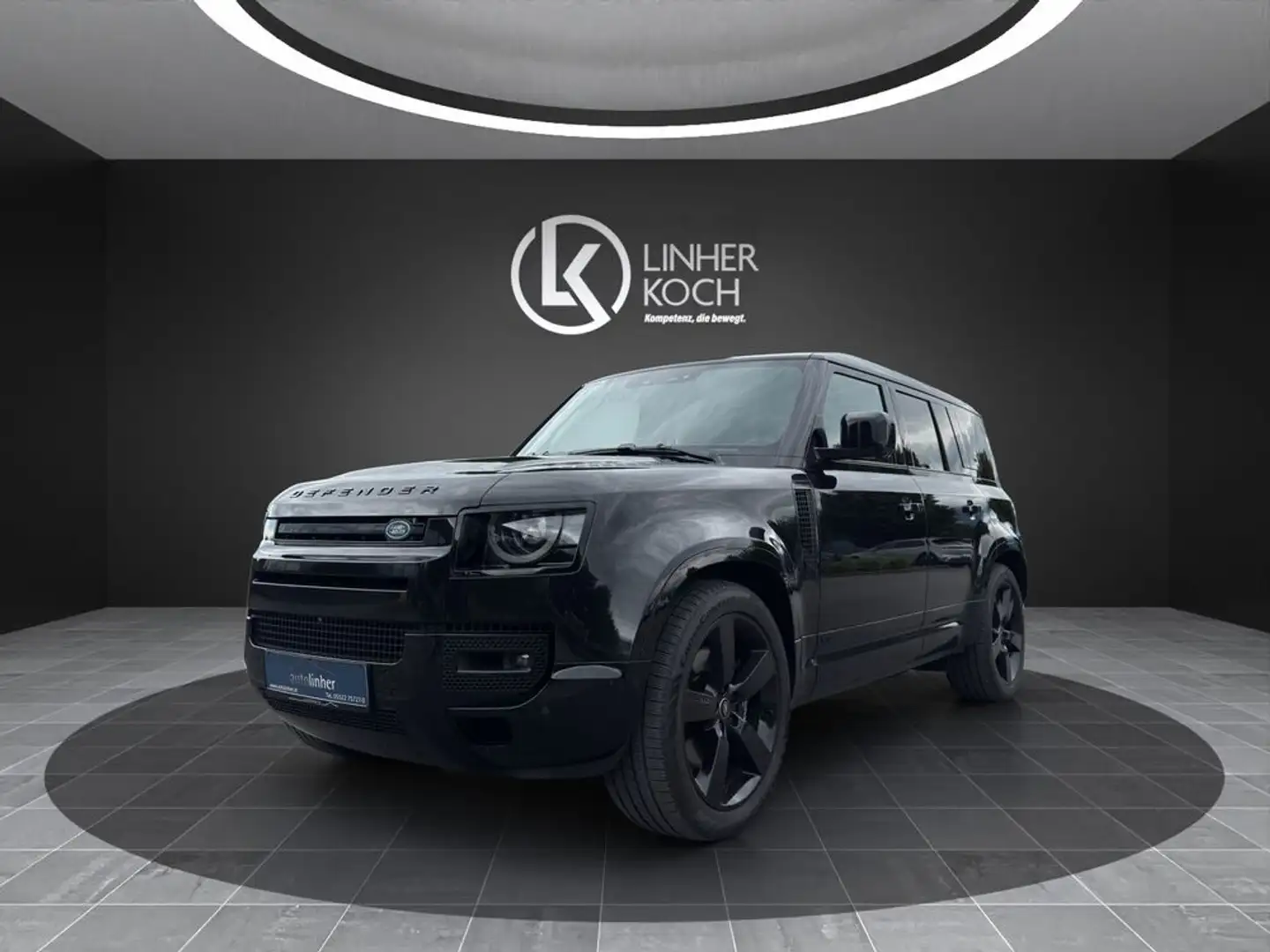 Land Rover Defender 110 P525 V8 Schwarz - 1