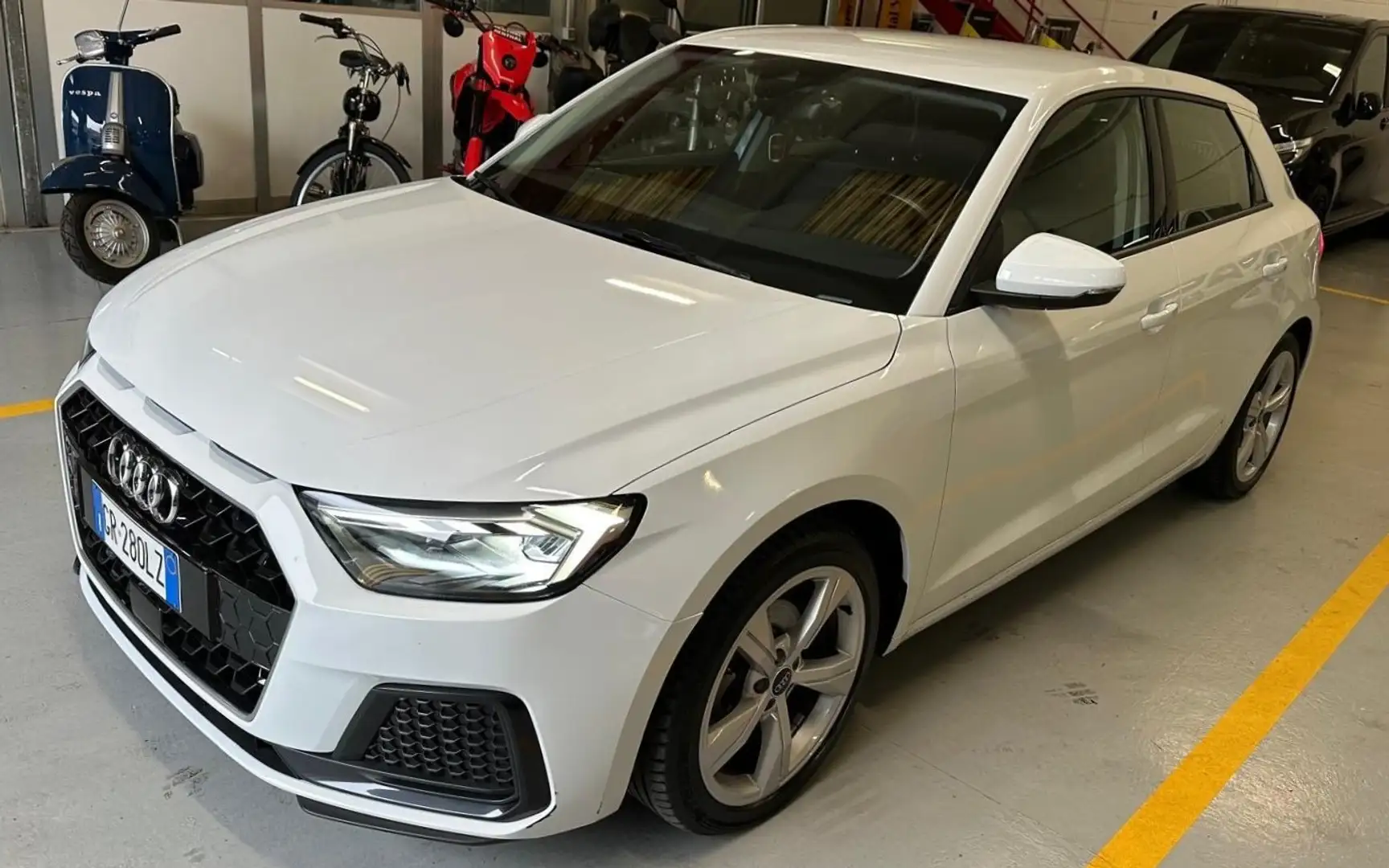 Audi A1 sportback 30 1.0 tfsi cv 110 advanced Stronic Weiß - 1