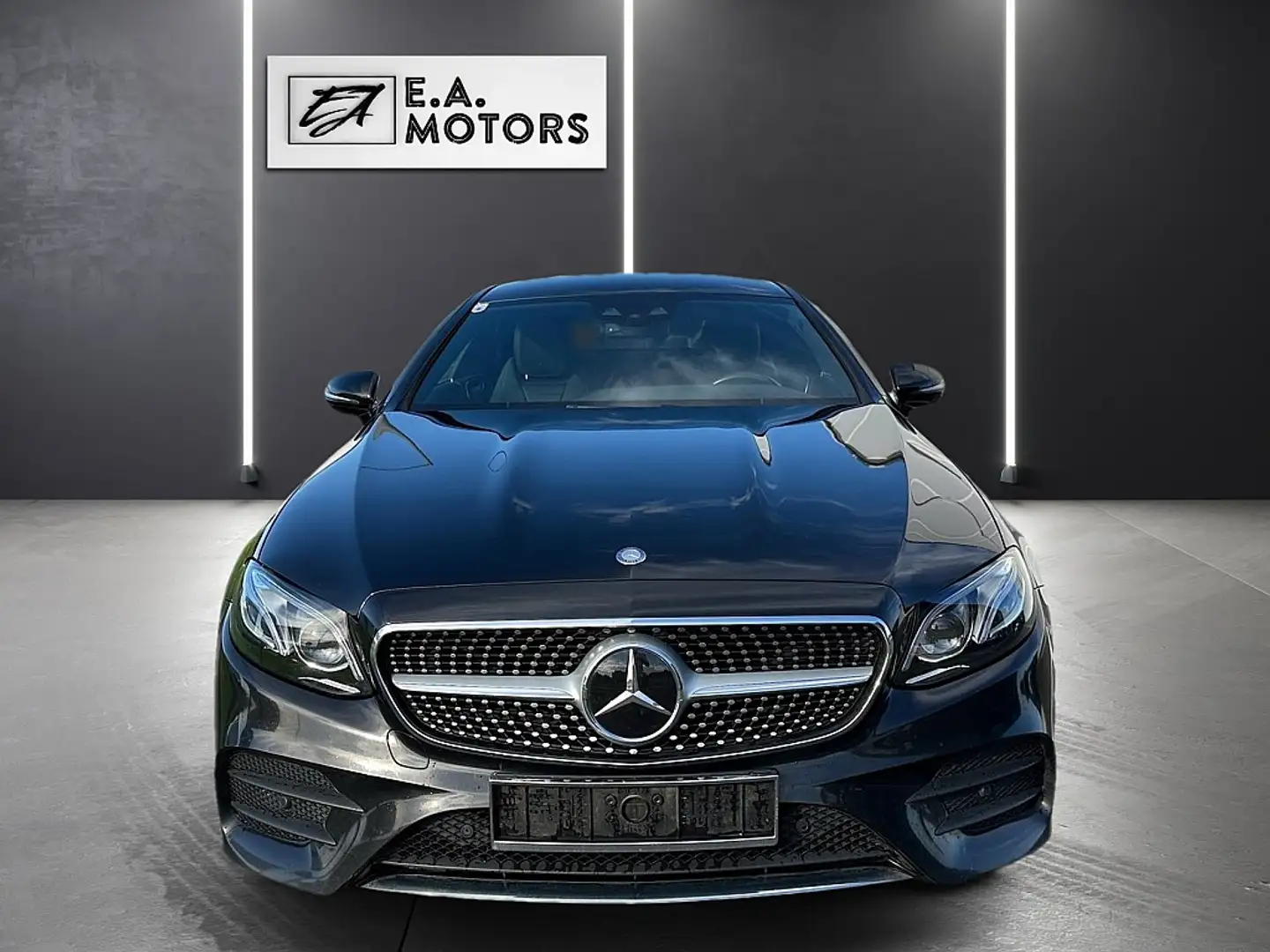 Mercedes-Benz E 220 d Aut. Schwarz - 2